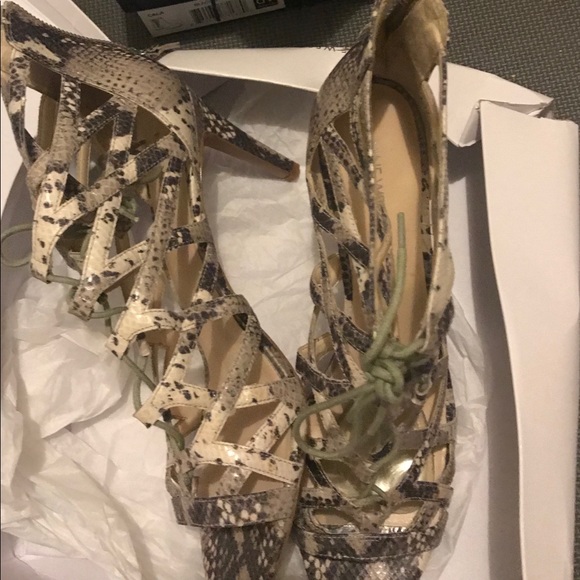 NINE WEST SEXY SNAKE SKIN SANDALS SIZE 14 - Picture 2 of 4